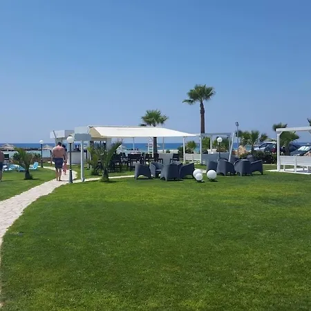 Lola Willa Ajia Napa