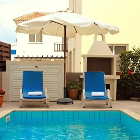 Lola Villa Agia Napa