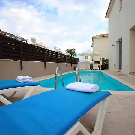 Lola Villa Agia Napa
